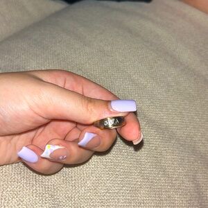 J ❤️A custom size 7 ring